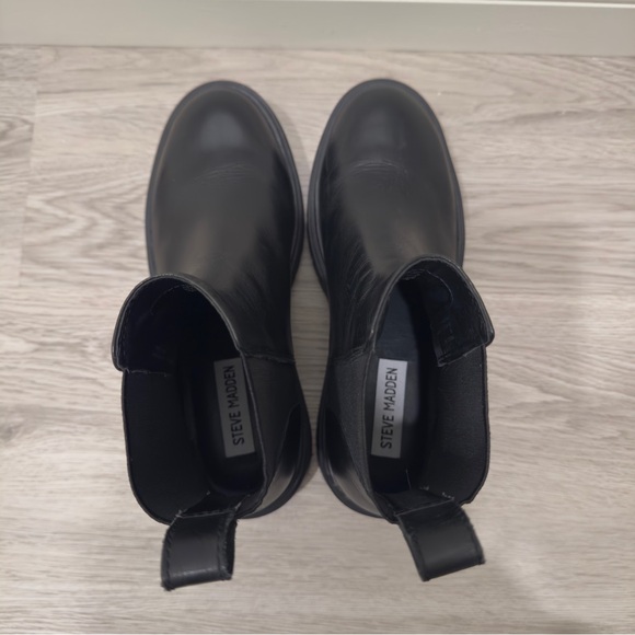 Steve Madden Black Ankle Booties / Chelsea Boots 🖤 Size 7 - Picture 4 of 7